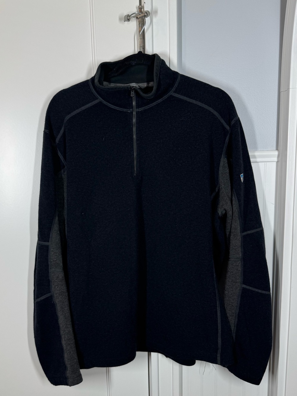 Kuhl Men’s REVEL 1/4 ZIP Lightweight fleece Performance Size XL Black and gray
